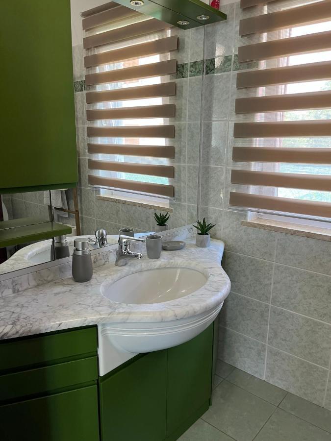 Holiday Home Rosa Gedici ภายนอก รูปภาพ